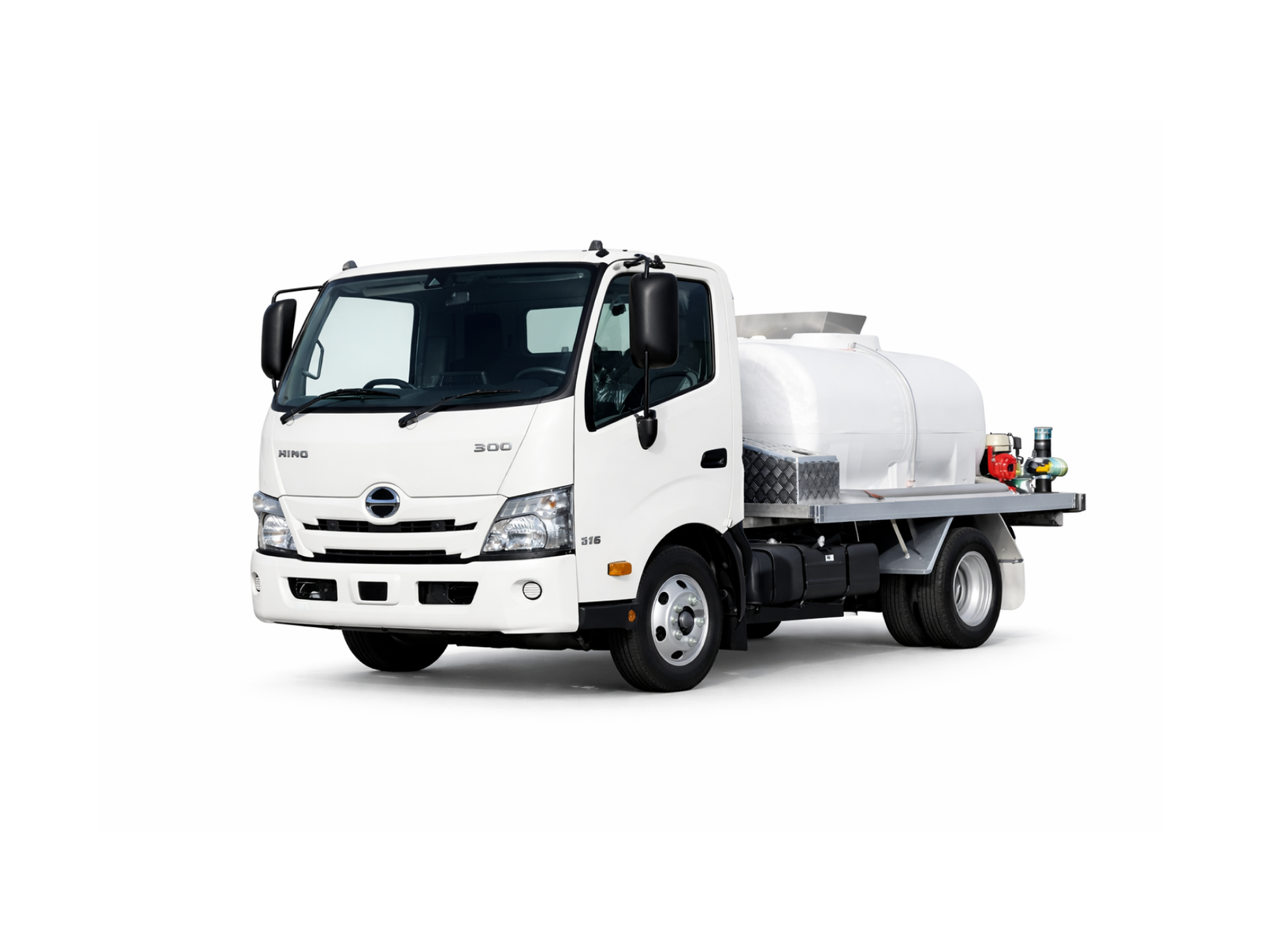 HINO 300 WATER TRUCK HIRE
